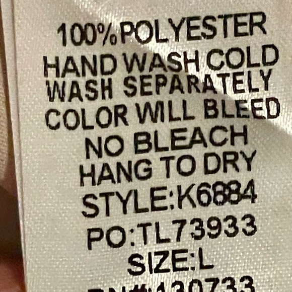 Umgee Floral Paisley Cream Women's Shorts, size L, NWT - Picture 11 of 12